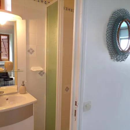 La Maison Du Rocher 3*