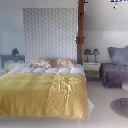 La Maison Du Rocher Bed & Breakfast Carennac