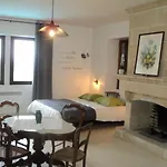 Bed & Breakfast La Maison Du Rocher