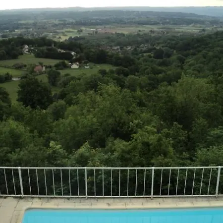 La Maison Du Rocher 3*