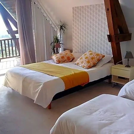 La Maison Du Rocher 3*